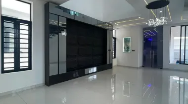 SALES ALERT* EXQUISITELY FINISHED LUXURY 5 BEDROOM FULLY DETACHED DUPLEX WITH , SWIMMING POOL AND BQ  Location Chevron Toll Gate , Lekki, Lagos  Price:  N450M