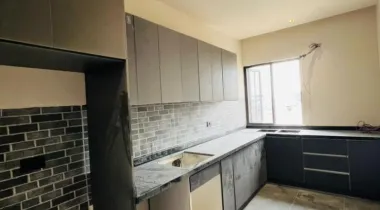 1/2 BED || 150/300 MILLION || LEKKI PHASE 1, LAGOS