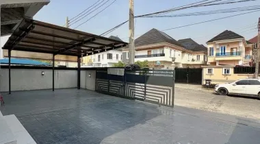 CHEVRON LEKKI | 5 BED | N350M📌 CONTEMPORARY 5 BEDROOM FULLY DETACHED HOME WITH ROOF TOP TERRACE, MASTERS BEDROOM LOFT, BQ FOR SALE‼️‼️