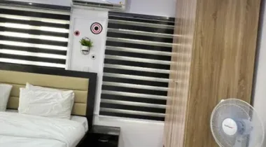 A FULLY FURNISHED MINI FLAT (A ROOM &amp; PALOUR) IN AN ESTATE, @ 📍 Ilaje,Lagos . .mobile road
