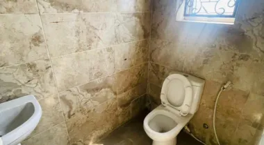 𝐖𝐄𝐋𝐋 𝐌𝐀𝐈𝐍𝐓𝐀𝐈𝐍𝐄𝐃 3 𝐁𝐄𝐃𝐑𝐎𝐎𝐌 𝐓𝐄𝐑𝐑𝐀𝐂𝐄 𝐃𝐔𝐏𝐋𝐄𝐗 𝐔𝐏