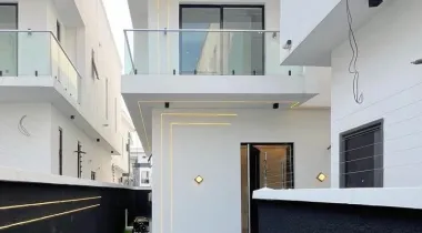 📍CHEVRON LEKKI | 4 BED | N235M 4 BEDROOM SEMI-DETACHED DUPLEX WITH AMPLE PARKING SPACE FOR SALE