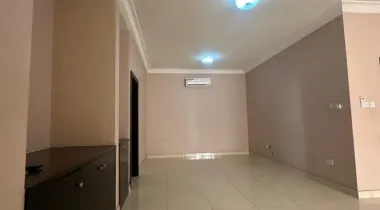 PROPERTY TYPE:* 3 Bedroom apartment: