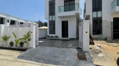 4 semi detached duplex