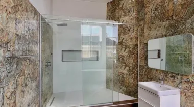 6 Bedroom Fully Detached Duplex