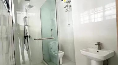 3 BEDROOM APARTMENT WITH ELEVATOR AND POOL AT LEKKI PHASE 1 LAGOS FOR SALE