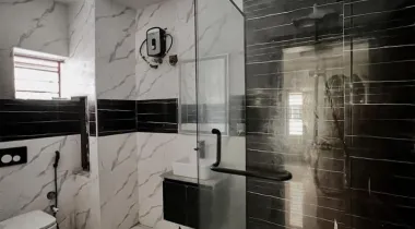 2-BEDROOM APARTMENTS