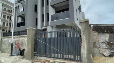 Spacious 4 Bedroom Fully Detached Duplex Ante room and Bq