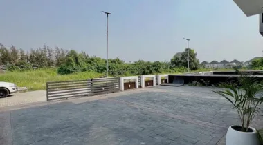 📍CHEVRON LEKKI | 5 BED | N900M Contemporary Designed 5 Bedroom Fully Detached Home with Elevator , CCTV cameras, Swimming pool, Gazebo, Outdoor  lounge , Gym, Roof Top Terrace , 4 Cars space , Bq for sale‼️‼️