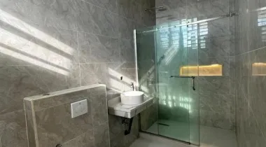 5/6 Bedroom Fully Detached Duplex For Sale