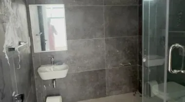 Brand New 4 Bedroom Semi-Detached House*