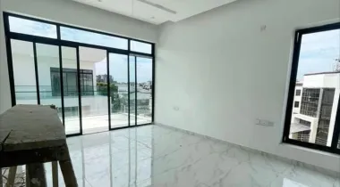 4 BEDROOM SEMI DETACHED DUPLEX FOR SALE