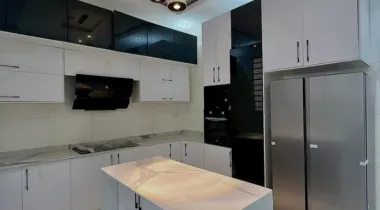 5 BEDROOM FULLY DETACHED DUPLEX WITH BQ FOR SALE