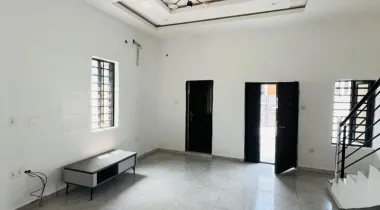 : 3 Bedroom Terrace
