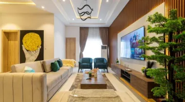 Book this cozy and cute 🥰 2 bedroom apartment {second floor)