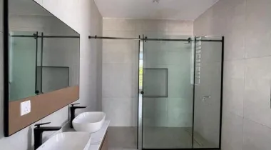 Sales Alert* 5bedroom fully detached with bq