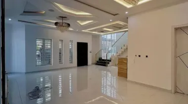 📍IKOTA LEKKI | 5 BED | N410M CONTEMPORARY DESIGNED 5 BEDROOM FULLY DETACHED DUPLEX WITH A CINEMA, WINE BAR, AMPLE PARKING SPACE. BQ FOR SALE