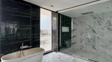 5 Bedroom Fully Detached Duplex