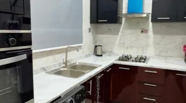 FULLY FURNISHED LUXURY 2 BEDROOM APARTMENT FOR IMMEDIATE RENT