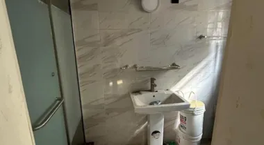 4 bedroom Full detached house with bq