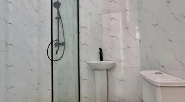 5 BEDROOM FULLY DETACHED DUPLEX WITH BQ FOR SALE