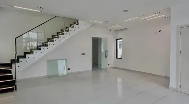 5 BEDROOM FULLY DETACHED HOME WITH BQ FOR SALE