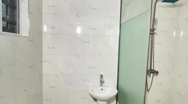 Luxurious Fully detached  Duplex 5 Bedroom with BQ and Security post