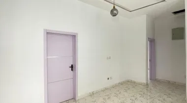 Luxurious Fully detached  Duplex 5 Bedroom with BQ and Security post