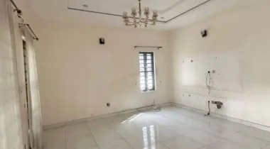 Luxury Mini Flat Available