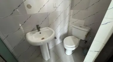 *2 BEDROOM FLAT FOR RENT