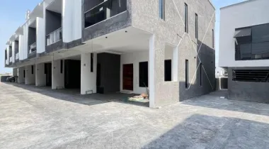 4 Bedroom Terrace Duplex