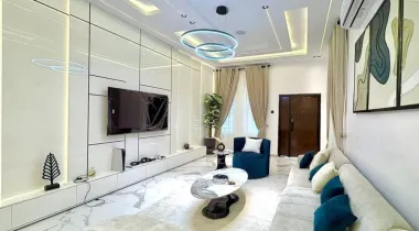 LUXURIOUS 3 BEDROOM DUPLEX