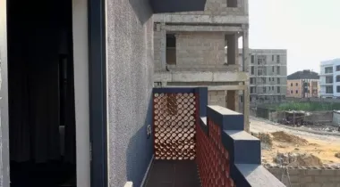 FULLY SERVICED 3 BEDROOM APARTMENT FOR SALE