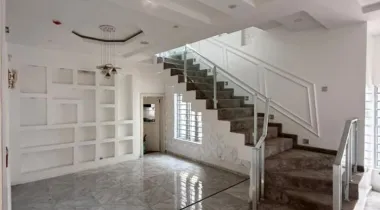 LUXURY 5BEDROOM FULLY DETACHED DUPLEX  FOR RENT