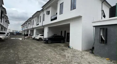 FURNISHED 4 BEDROOM TERRACED DUPLEX