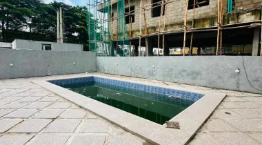 CONTEMPORARY 5BEDROOM FULLY DETACHED DUPLEX FOR SALE.