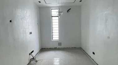 Exquisitely Detailed 5 Bedroom Fully Detached with BQ, Ante room, Ample Parking Space, CCTV, etc