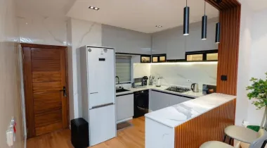 Brand new 2 Bedroom Maisonnette with Swimming pool 🏊‍♀️ , ps5, Snooker board