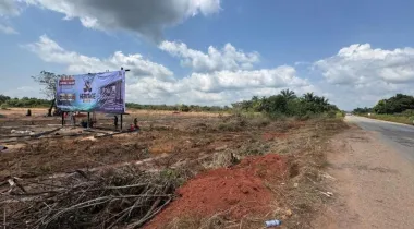 At *Heritage Estate*, we preserve this timeless tradition by creating properties that transcend ownership, becoming cherished family heirlooms passed down from one generation to the next.