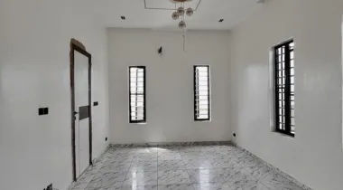 5 Bedroom Fully Detached Duplex