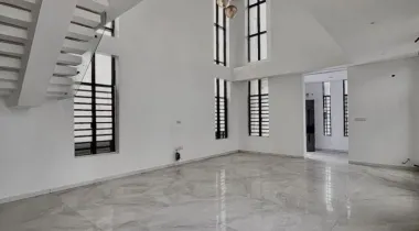 4 Bedroom fully detached Duplex