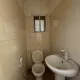 2 bedroom flat ground floor