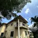 900 SQM of land with 2 duplexes on it. Can be sold separately as follows