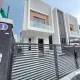 4-bedroom semi-detached house with BQ is available with furniture included. The property also comes with 10 solar panels installed on the roof.