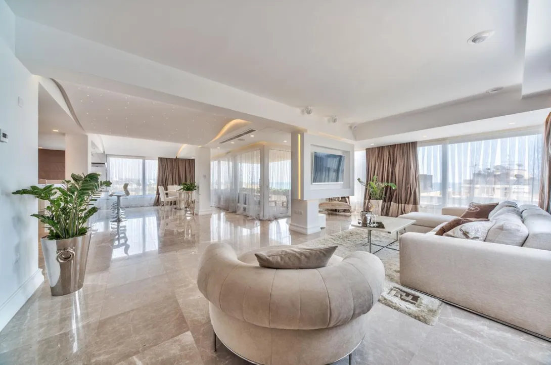 Short-let Apartment 