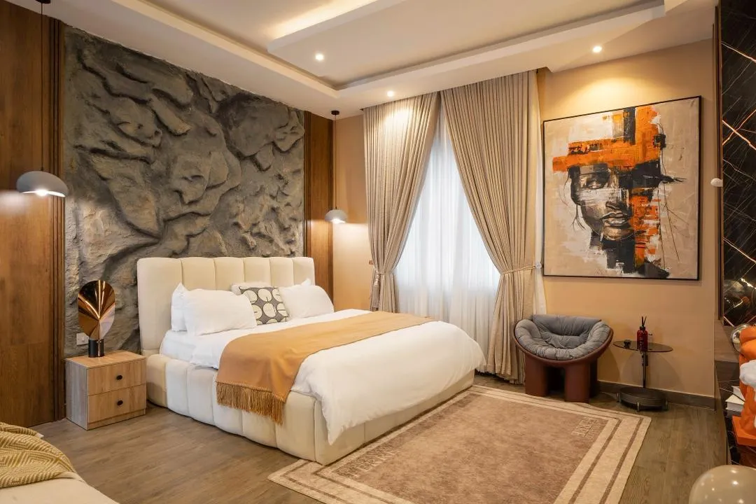 Why Natural Lighting Matters When Choosing a Short-let Apartment